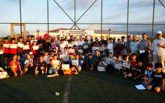 Dünya Düzce Günleri'nde Davranış Bilimleri Uzmanı Aşkım Kapışmak Konuştu