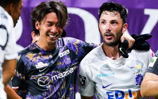 Japonya Tolgay Arslan'ı konuşuyor! Attığı 2 golle takımına 3 puanı getirdi