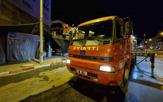 Karaman'da bir iş yerinde çıkan yangın kontrol altına alındı