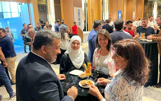 AK Parti Diyarbakır'da 23. yılını kutladı
