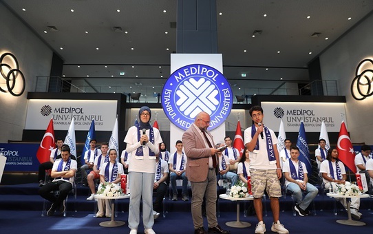 YKS Şampiyonları İstanbul Medipol Üniversitesi'ni Tercih Etti