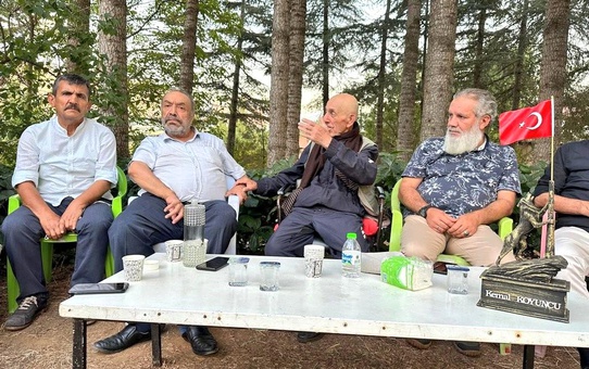 Taşmedreseli ülkücüler Taşoluk'ta buluştu