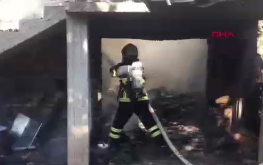 Bucak'ta Yalnız Yaşayan Kadının Evi Yanarak Kullanılamaz Hale Geldi