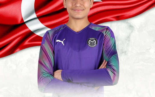 Manisa Futbol Kulübü'nün genç kalecisi U15 Milli Takım'a davet edildi