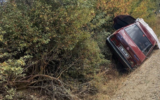 Karabük'te direksiyon başında fenalaşan sürücü kaza yaptı