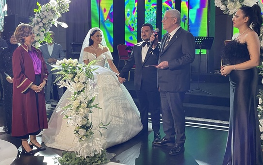 İYİ Parti Genel Başkanı Müsavat Dervişoğlu, Parti Üyesinin Nikah Şahidi Oldu