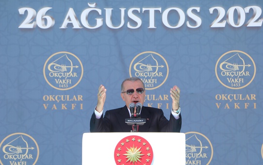 Cumhurbaşkanı Erdoğan, Malazgirt Zaferi'nin 953. Yıl Dönümü Kutlama Programı'nda konuştu