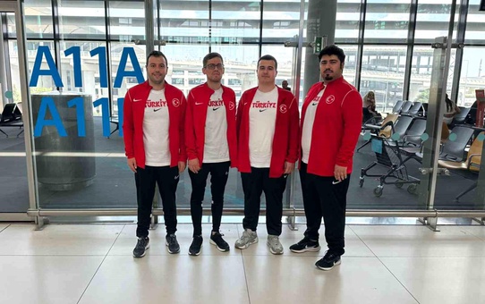 eMilli Takım FIFAe Dünya Kupası için İngiltere'ye hareket etti
