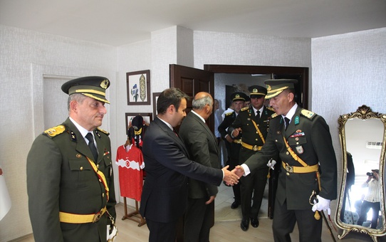 Ahlat'ta 30 Ağustos Zafer Bayramı töreni düzenlendi