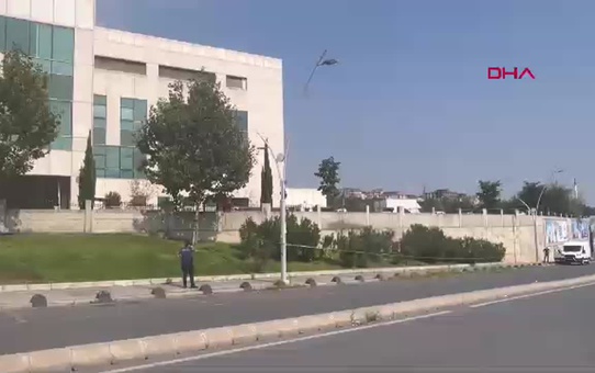 Sultangazi Haseki Hastanesi yakınında terk edilen valiz kontrollü olarak patlatıldı
