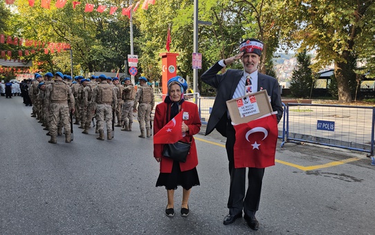 Zonguldak'ta maden işçileri 30 Ağustos Zafer Bayramı kutlamalarına katıldı