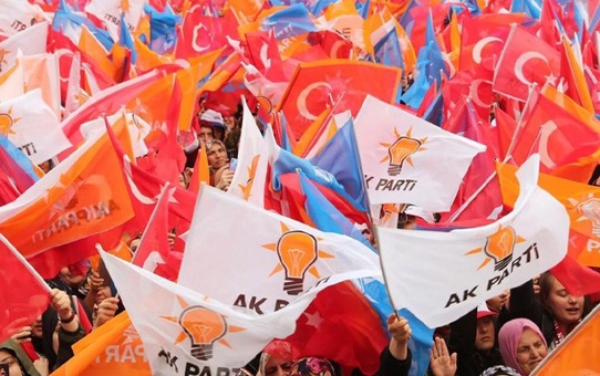 47 yıl sonra CHP'ye geçen şehirde AK Partili 3 isim görevinden istifa etti