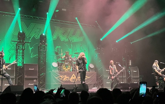Overkill, Zorlu Performans Sanatları Merkezi'nde konser verdi