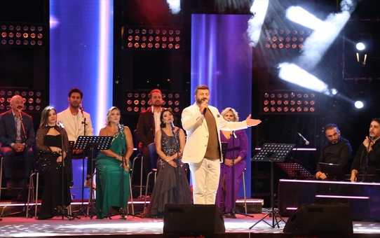 TRT Sanatçıları Kayseri'de Konser Verdi