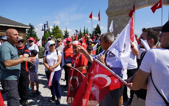 Sakarya Zaferi'nde Anma Yürüyüşü
