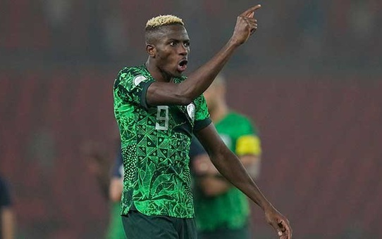6 dakika yetti! Victor Osimhen'den tarihe geçen gol
