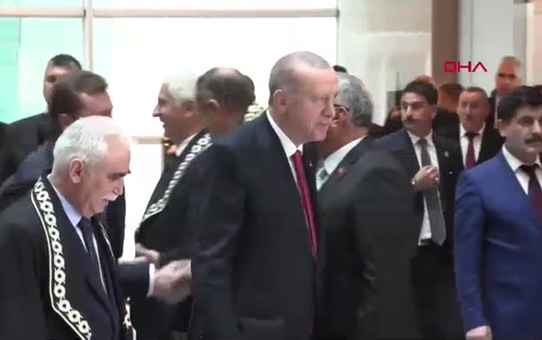 Metin Kıratlı AYM Üyeliğine Yemin Etti