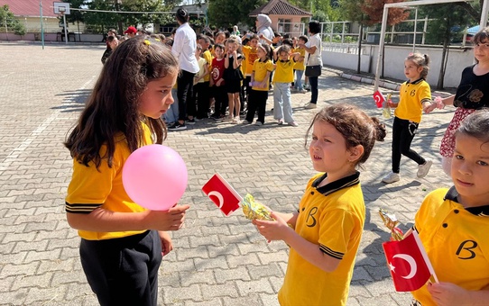 Yeni Eğitim Yılı Töreni Coşkuyla Başladı