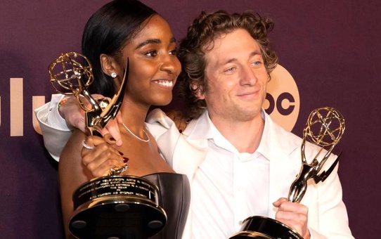 76. Emmy Ödülleri Sahiplerini Buldu