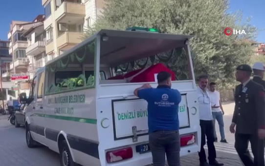 Düğün dönüşü motosiklet kazasında yaşamını yitiren astsubay uğurlandı