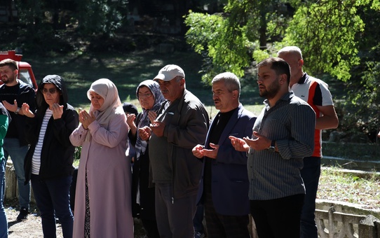 Şehit Polis Memuru Mehmet Erçin'in Mezarları İlçe Merkezine Nakledildi