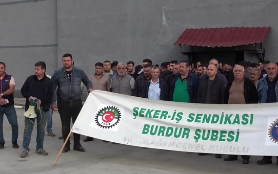 İşçiler Geçim Sıkıntısı İçin Eylemde