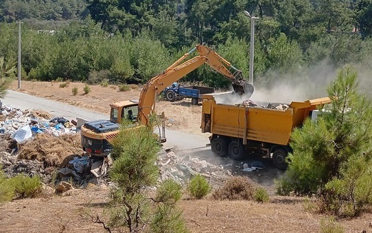 Menderes'te Çevre Kirliliğine Karşı Temizlik Seferberliği
