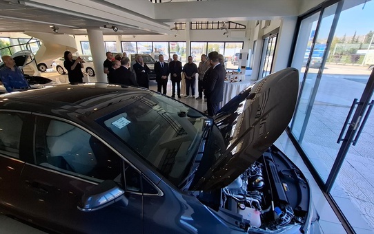 Toyota'dan Çorum Lisesi'ne Araç Hibesi