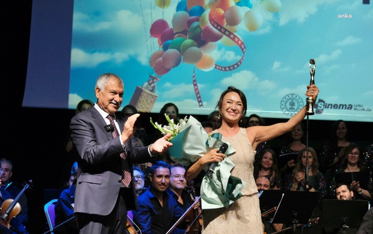 31. Uluslararası Adana Altın Koza Film Festivali'nde Onur Ödülleri Sahiplerini Buldu