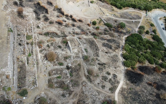 Assos'ta 1700 Yıllık Lazımlıklar Bulundu