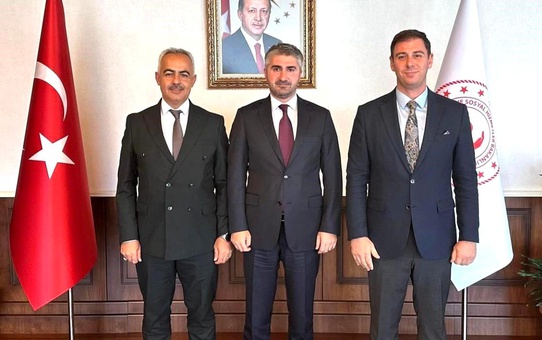 Oltu Belediye Başkanı Çelebi, Bakan Yardımcısı Tarikdaroğlu'nu Ziyaret Etti