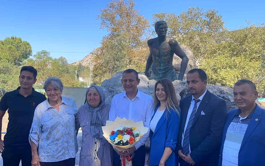 Özgür Özel, Yaşar Kemal'i Andı