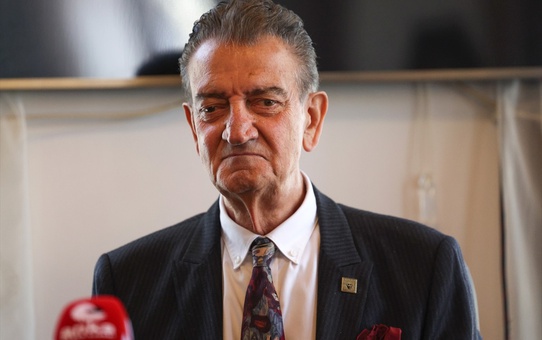 Özgür Özel'den Atatürkçü Düşünce Derneği'ne Ziyaret