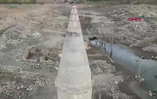 Sivas'ta Baraj Altındaki Pusat Köyü Yeniden Ortaya Çıktı