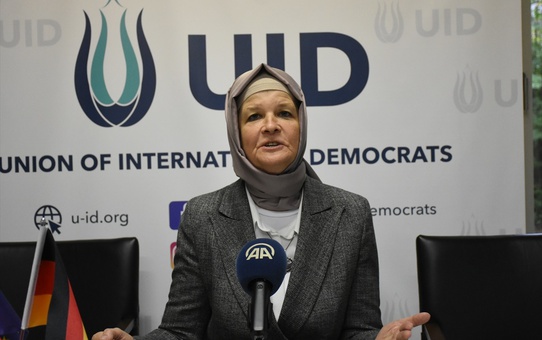 Meryem Göka'dan Müslüman Karşıtı Irkçılığa Dikkat