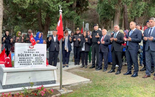 Şehit Bülent Yalçın, kabri başında anıldı