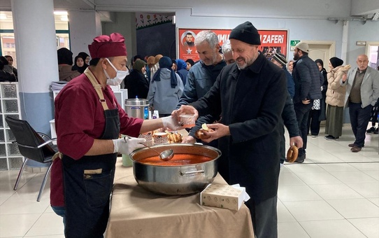 Şarkışla'da Öğrenciler Sabaha Namazında Buluştu