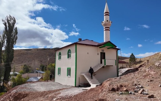 Kangal'da Yeni Cami İbadete Açıldı