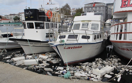 Karadeniz'de Plastik Kirliliği Tehlikesi