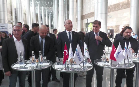 İzkitap - 4. İzmir Kitap Fuarı Fuar İzmir'de Kapılarını Açtı