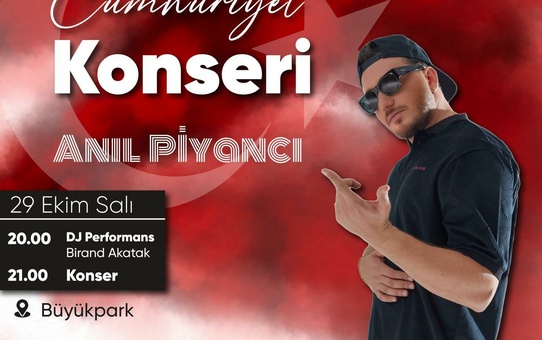 Bornova'da Cumhuriyet Bayramı Coşkusu: Anıl Piyancı Konseri