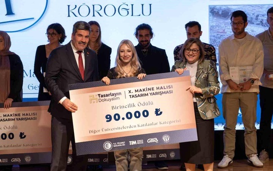 Makine Halısı Tasarım Yarışması'nda dereceye girenler ödüllendirildi