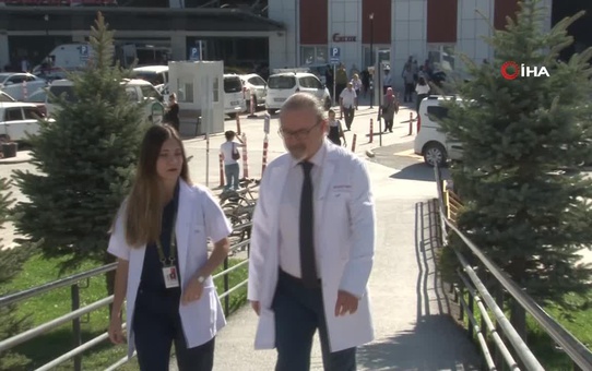 Baba-Kız Şifa Dağıtıyor
