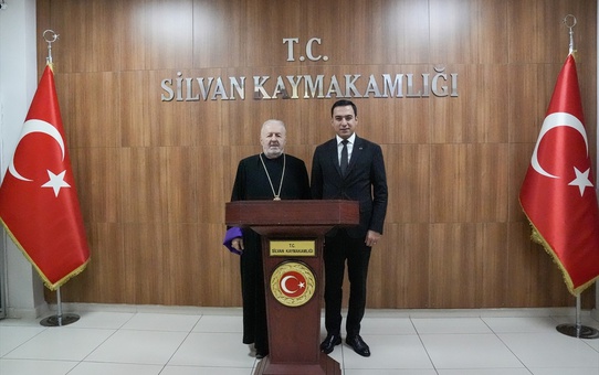Başepiskopos Ateşyan Silvan'da Ziyaretler Gerçekleştirdi