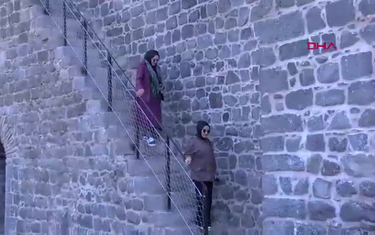 Diyarbakır Surlarına Korkuluk Yapıldı