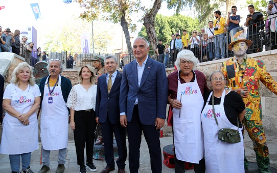 Türkan Şoray Sinemaseverlerle Buluştu