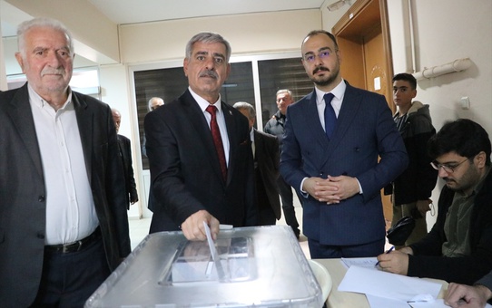AK Parti Siirt Merkez İlçe Başkanlığına Hikmet Ekin seçildi