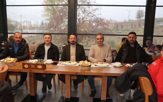 Havza Belediyespor'dan Tekkeköyspor Maçı Öncesi Kahvaltı