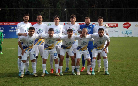 Belediye Derincespor, Serik Belediyespor'a 7-1 Mağlup Oldu