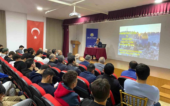 Prof. Dr. Şeker'den Öğrencilere Ortadoğu Stratejisi